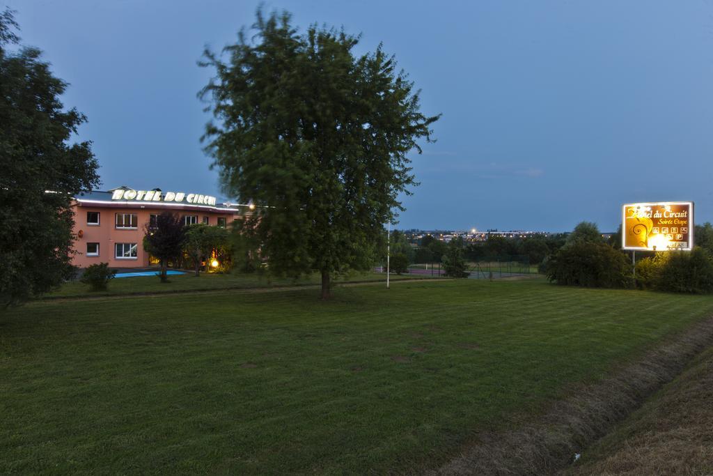 Cit'Hotel Du Circuit Magny-Cours Exterior photo
